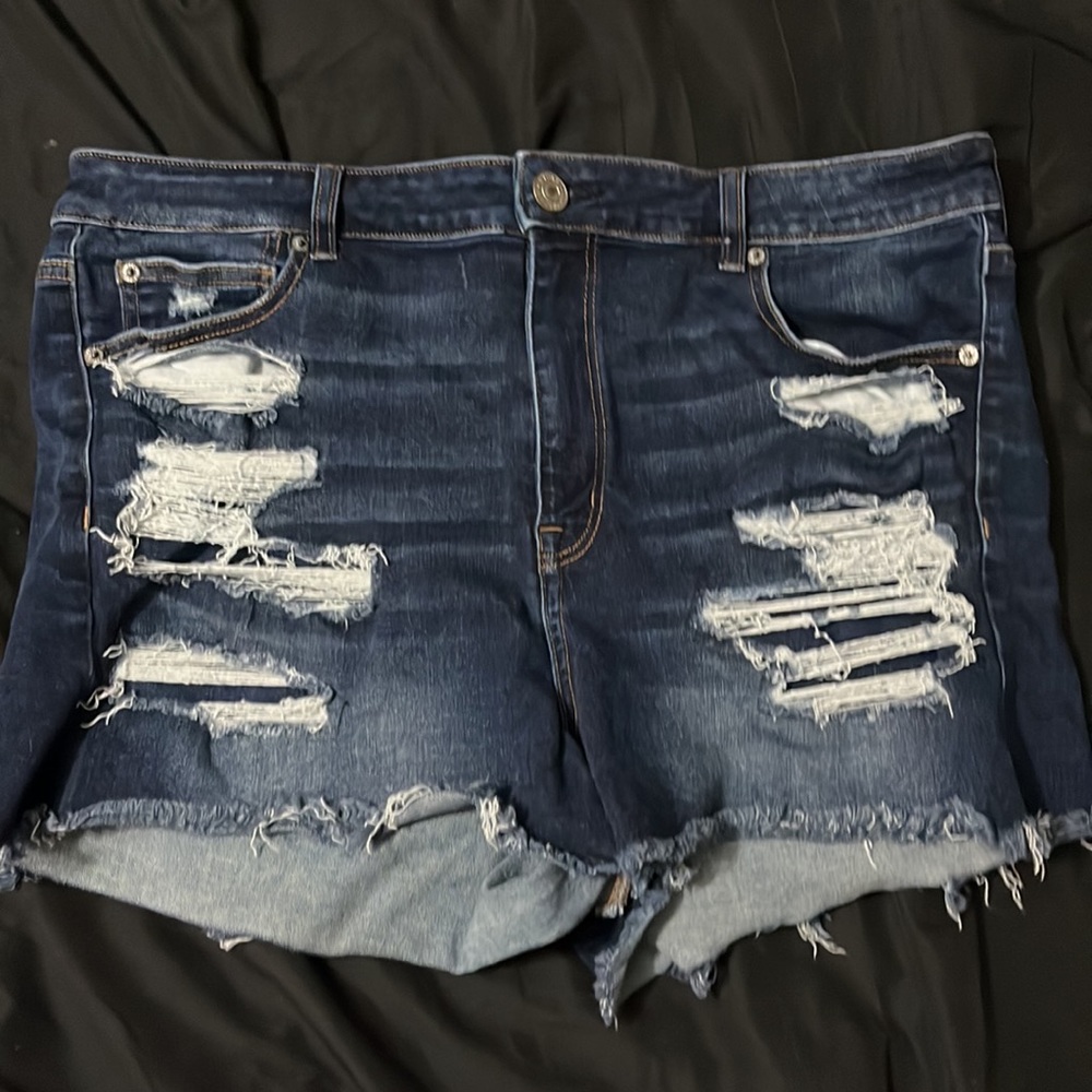 American Eagle Hi-Rise shortie